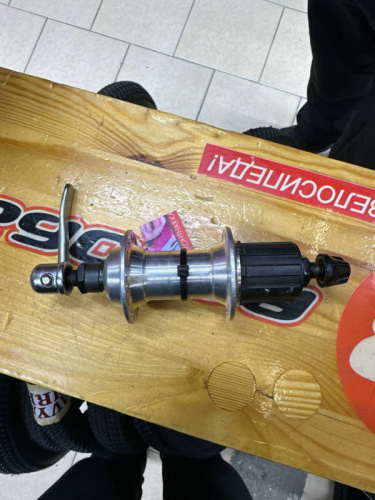 Втулка зад. Shimano RM40, 36 отв, 8/9ск, QR, цв. серебристый
